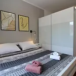 Padulj 1365 아파트 *